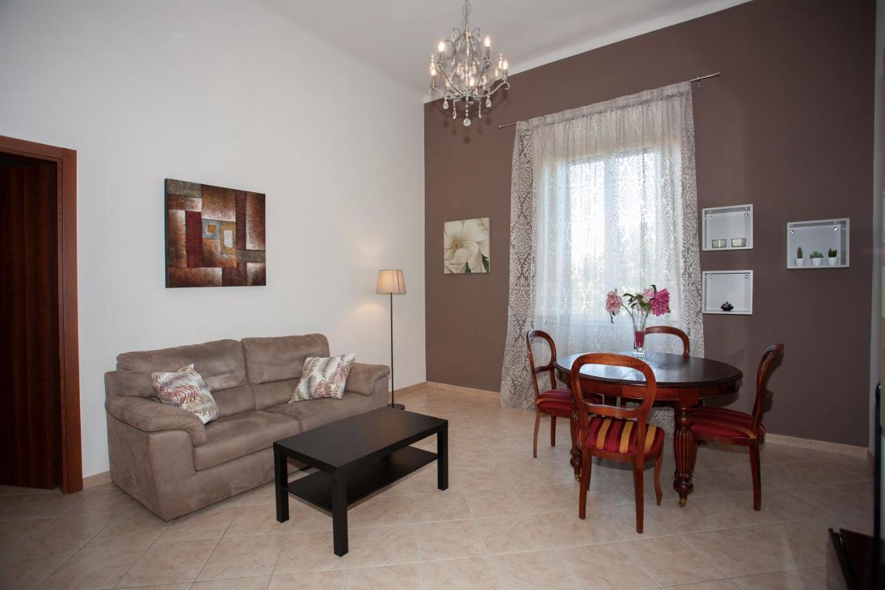 Casa Dafne Appartement Livorno Buitenkant foto