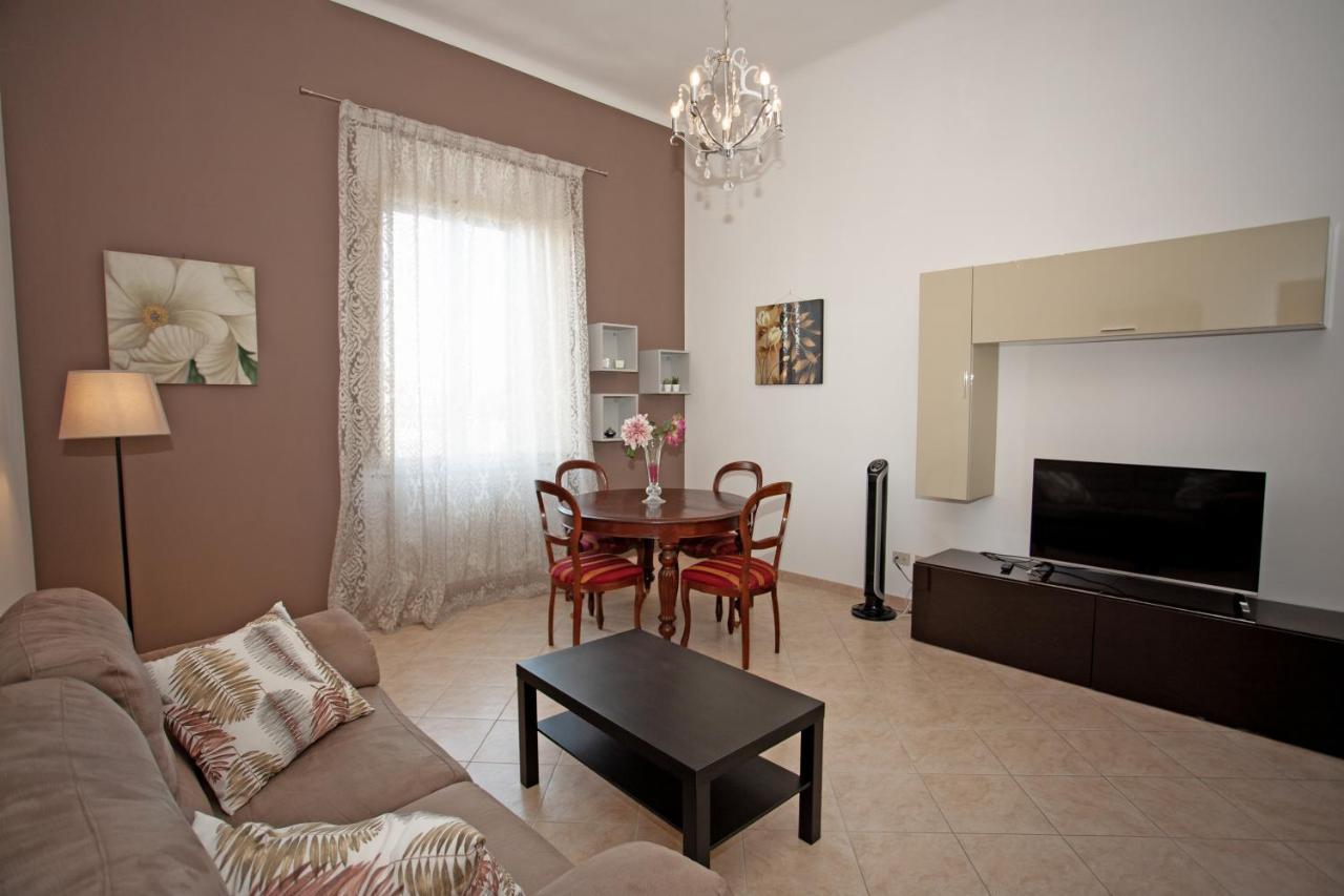 Casa Dafne Appartement Livorno Buitenkant foto