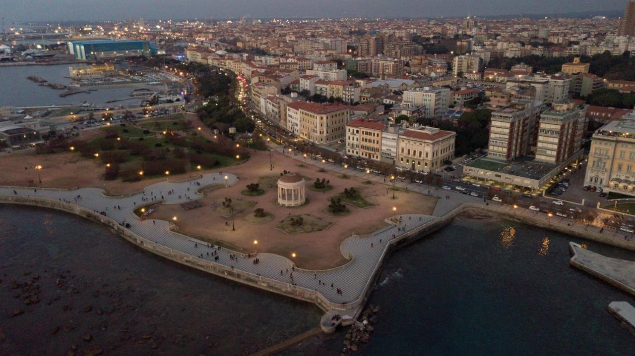 Casa Dafne Appartement Livorno Buitenkant foto